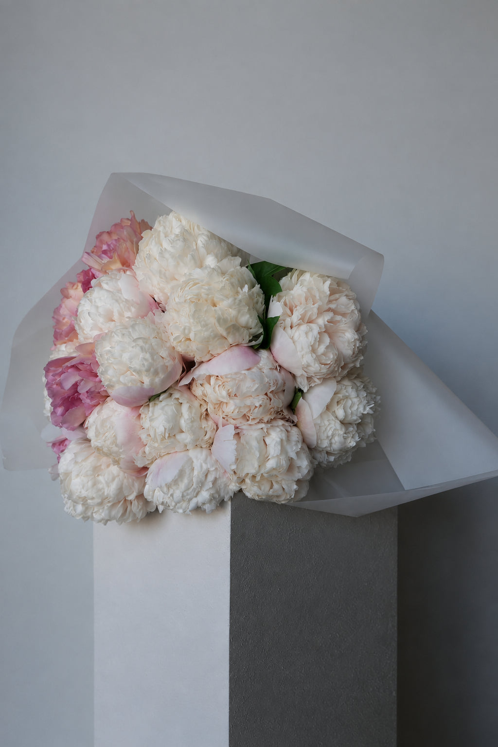 Seasonal Flower Bouquet L