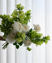 Seasonal Flower Bouquet M